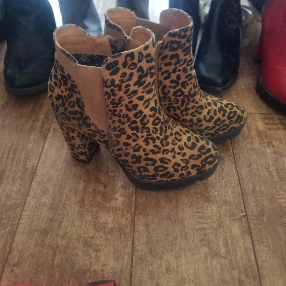 Size 8.5 leopard print booties
